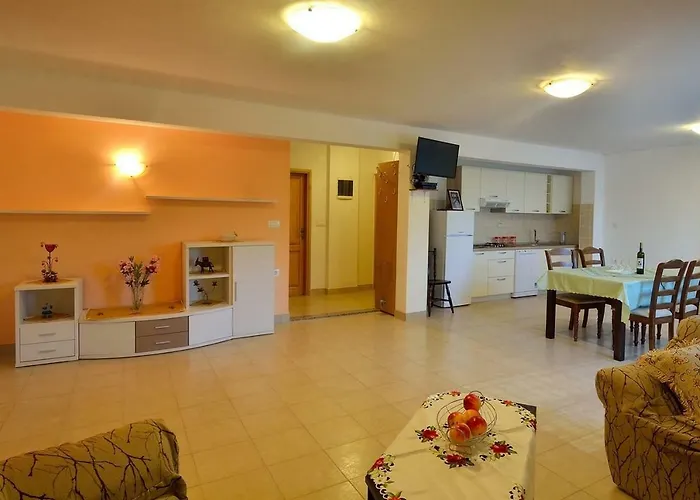 Nada With Private Pool * Buzet