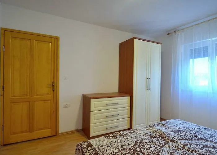 Apartamento Nada With Private Pool Buzet